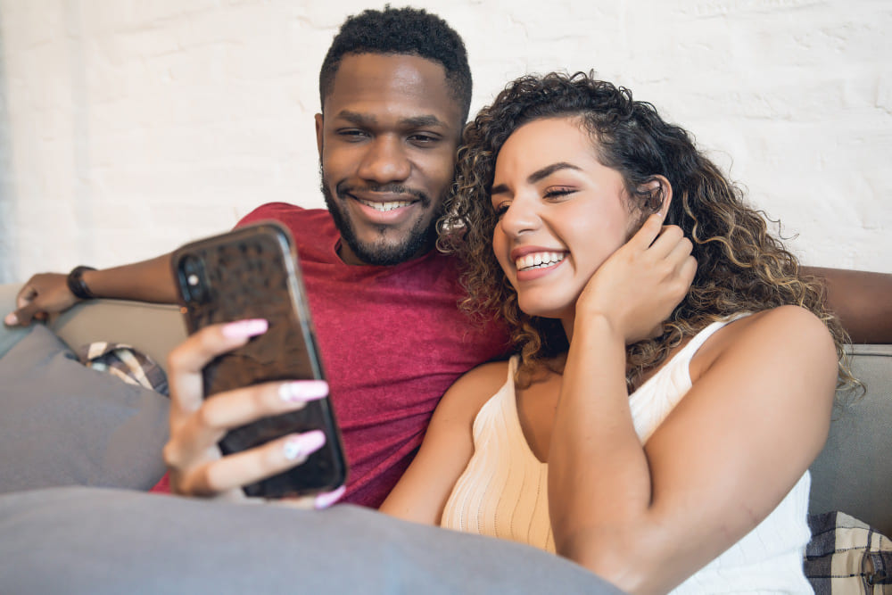 bbw couple enjoying a comfortable and respectful casual date